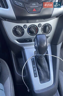 Седан Ford Focus 2013 в 