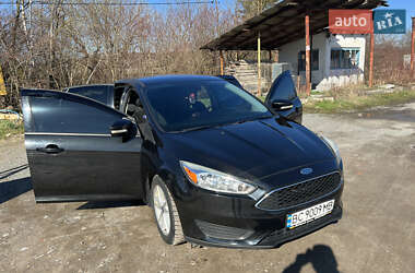 Седан Ford Focus 2015 в 