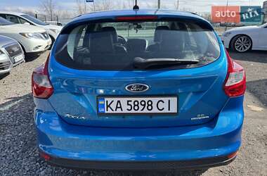 Хэтчбек Ford Focus 2014 в 