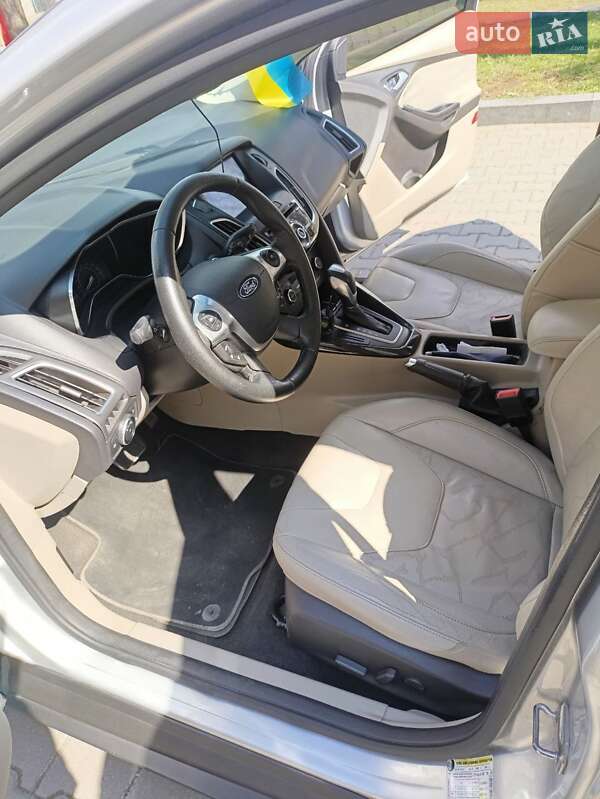 Хэтчбек Ford Focus 2015 в Звягеле