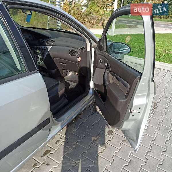 Универсал Ford Focus 2001 в Львове