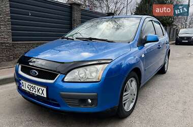 Хэтчбек Ford Focus 2006 в 