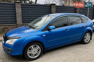 Хэтчбек Ford Focus 2006 в 