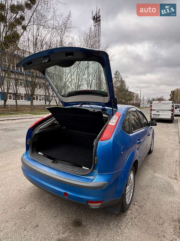 Хэтчбек Ford Focus 2006 в Киеве фото 50 Хэтчбек Ford Focus 2006 в Киеве