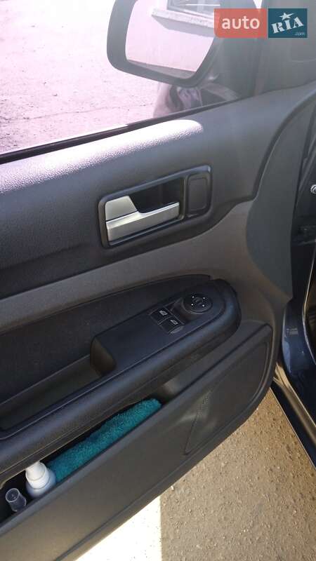 Универсал Ford Focus 2006 в Николаеве фото 11 Универсал Ford Focus 2006 в Николаеве