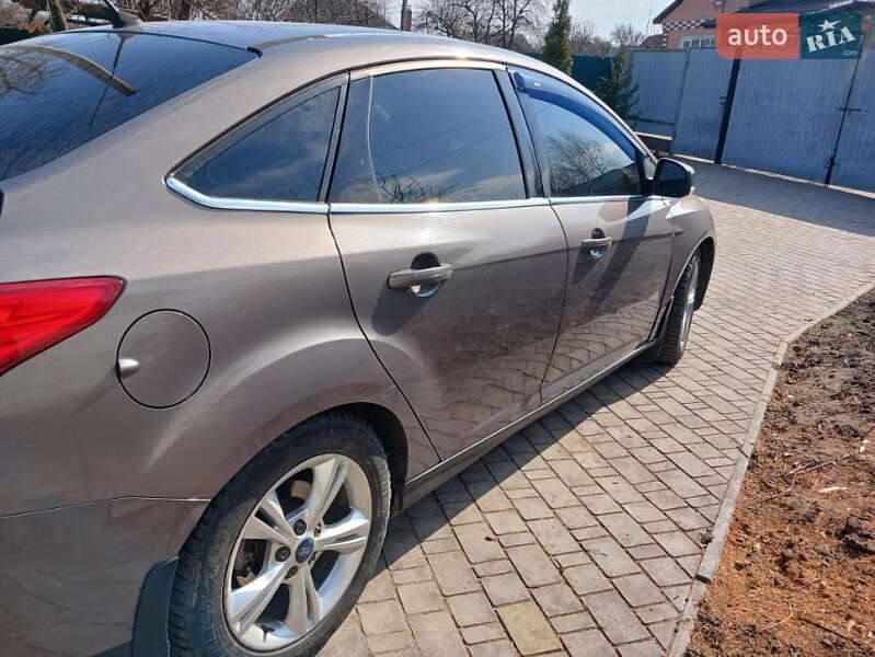 Хэтчбек Ford Focus 2011 в Золотоноше