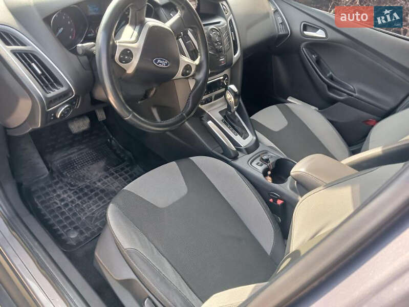 Хэтчбек Ford Focus 2011 в Золотоноше