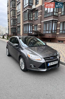 Хэтчбек Ford Focus 2011 в 