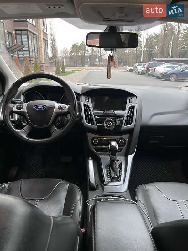 Хэтчбек Ford Focus 2011 в Чернигове