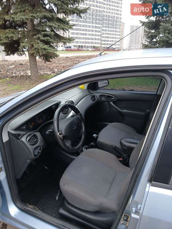 Седан Ford Focus 2004 в Киеве