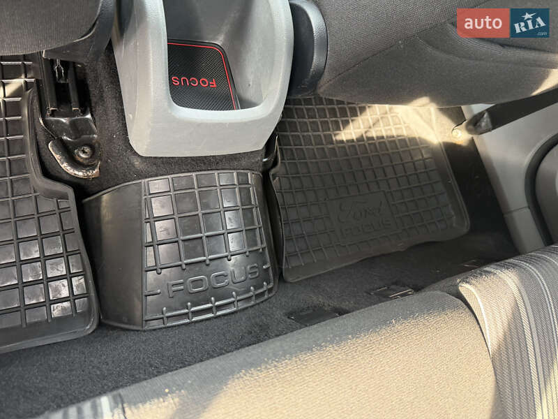 Седан Ford Focus 2008 в Сумах