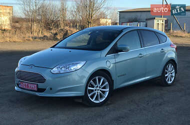 Хетчбек Ford Focus 2013 в 