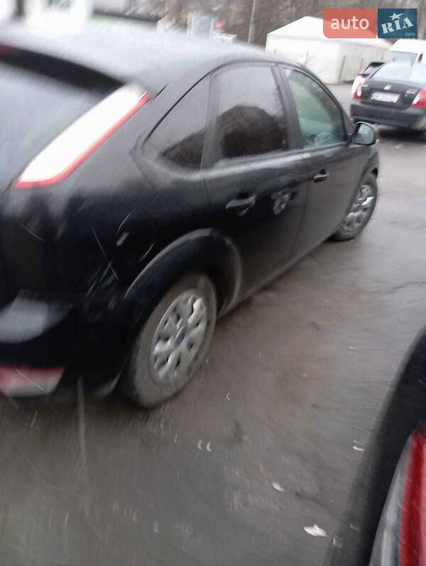 Хэтчбек Ford Focus 2010 в Ровно