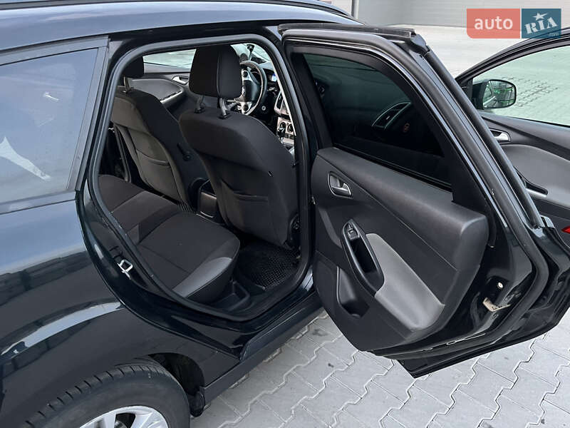 Універсал Ford Focus 2012 в Сарнах