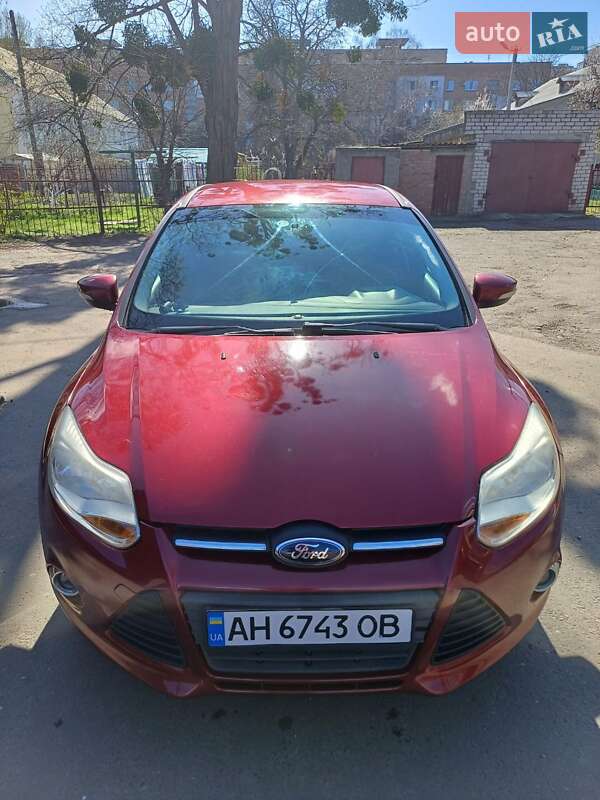 Седан Ford Focus 2013 в 