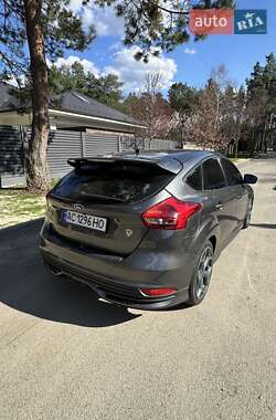 Хэтчбек Ford Focus 2017 в 