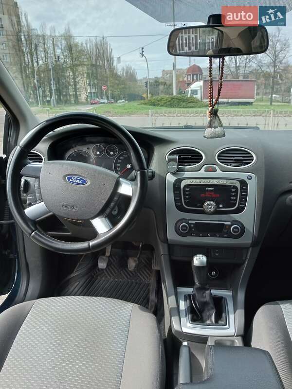 Седан Ford Focus 2007 в Киеве