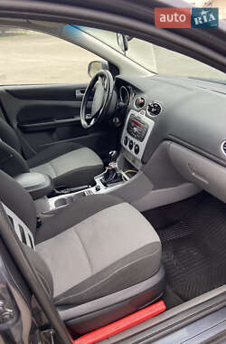 Универсал Ford Focus 2010 в 