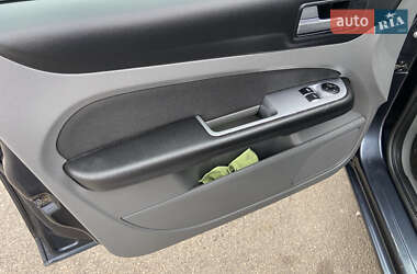 Универсал Ford Focus 2010 в 