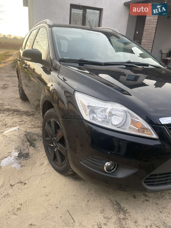 Универсал Ford Focus 2010 в Луцке