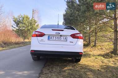 Седан Ford Focus 2013 в 
