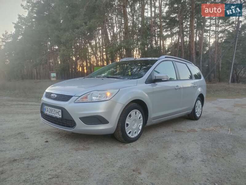 Универсал Ford Focus 2010 в 