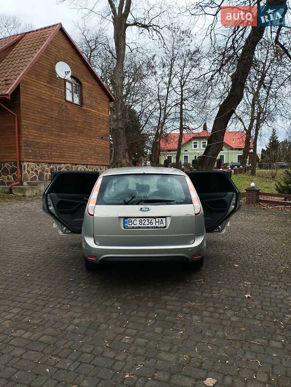 Универсал Ford Focus 2010 в Самборе