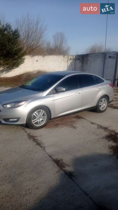 Седан Ford Focus 2017 в Краснограде