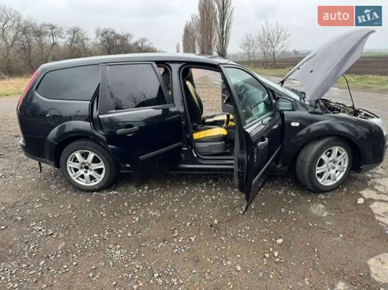 Универсал Ford Focus 2006 в Голованевске