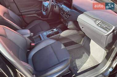 Хэтчбек Ford Focus 2021 в 
