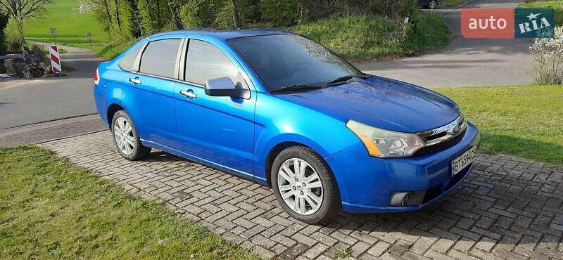 Седан Ford Focus 2010 в 