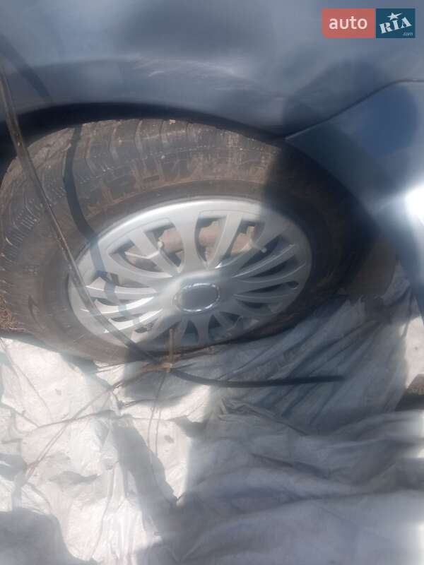 Минивэн Ford Focus 2005 в Горохове