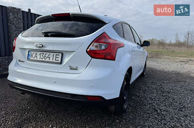 Хэтчбек Ford Focus 2013 в 