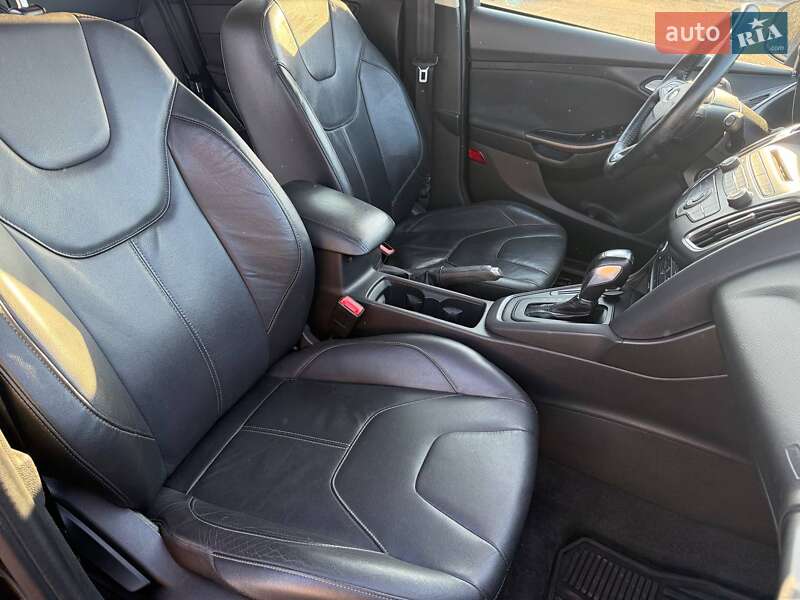 Хэтчбек Ford Focus 2015 в Киеве