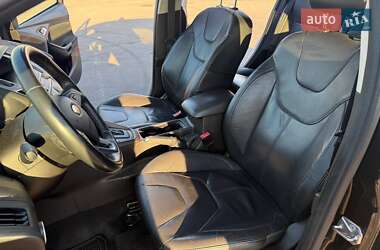 Хэтчбек Ford Focus 2015 в 