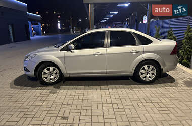 Седан Ford Focus 2011 в 