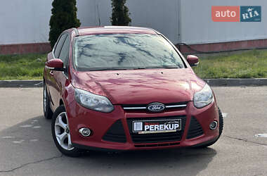 Хэтчбек Ford Focus 2013 в 