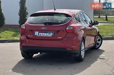 Хэтчбек Ford Focus 2013 в 