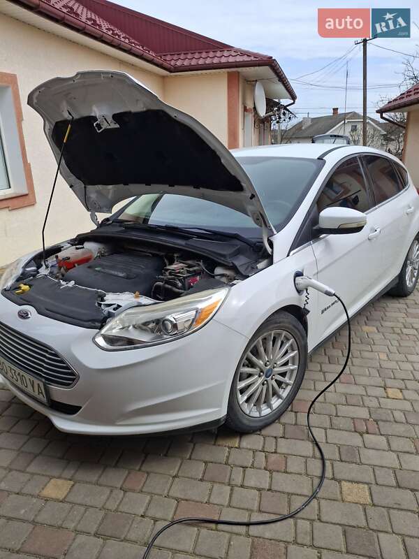 Хетчбек Ford Focus 2012 в Тернополі