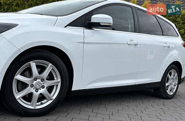 Универсал Ford Focus 2014 в 