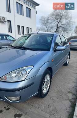 Хэтчбек Ford Focus 2004 в 