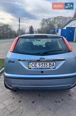 Хэтчбек Ford Focus 2004 в 