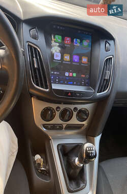 Хэтчбек Ford Focus 2014 в 
