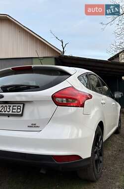 Хэтчбек Ford Focus 2016 в 