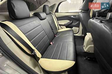 Седан Ford Focus 2014 в 