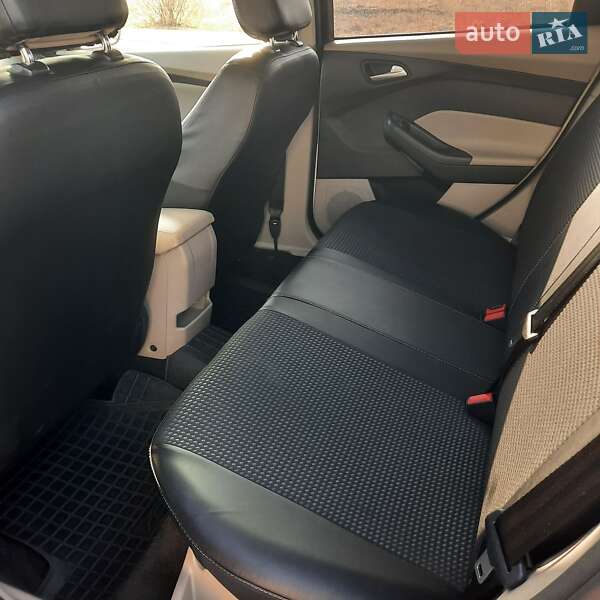 Седан Ford Focus 2015 в Львове