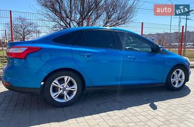 Седан Ford Focus 2012 в 