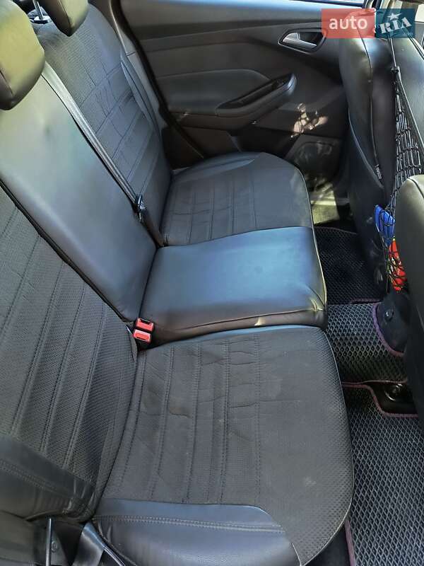 Универсал Ford Focus 2013 в Покрове