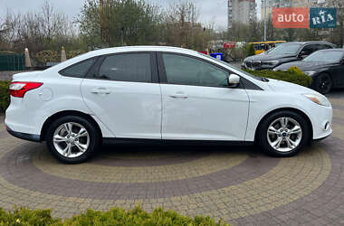 Седан Ford Focus 2014 в 