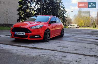 Хэтчбек Ford Focus 2016 в 